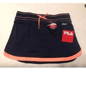 Fila women’s secret message skorts size M